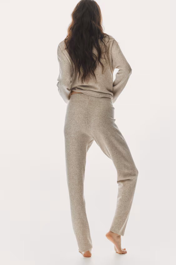 Брюки из тонкой трикотажной ткани