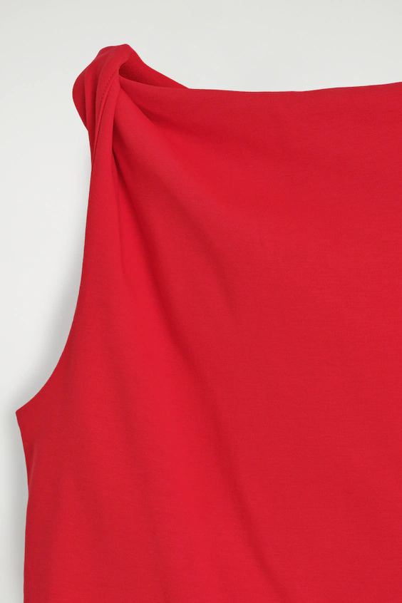 Топ из хлопка с скрученной деталью