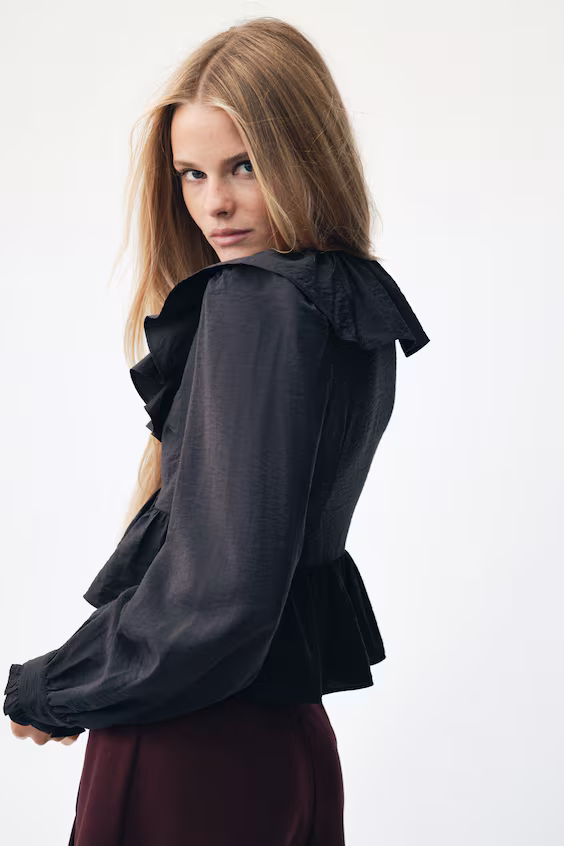 Блуза с оборками