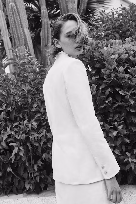 Юбка с кружевной отделкой и бахромой