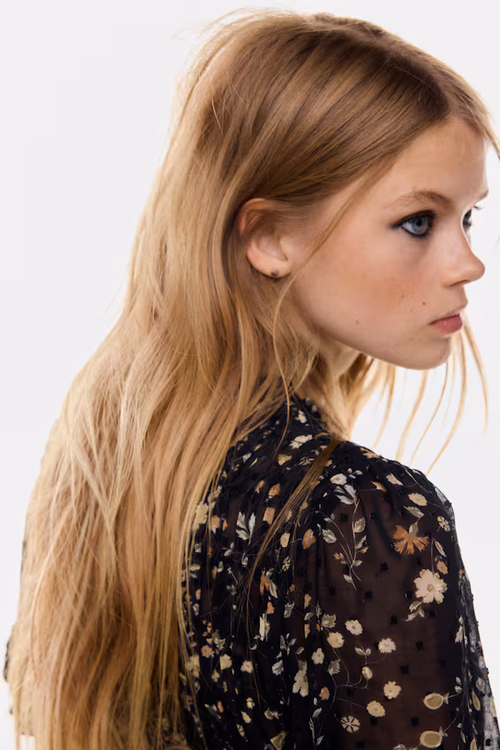 Блуза из тюля с рюшами