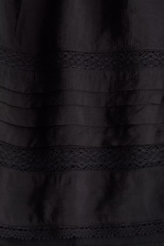 Платье с рельефным узором