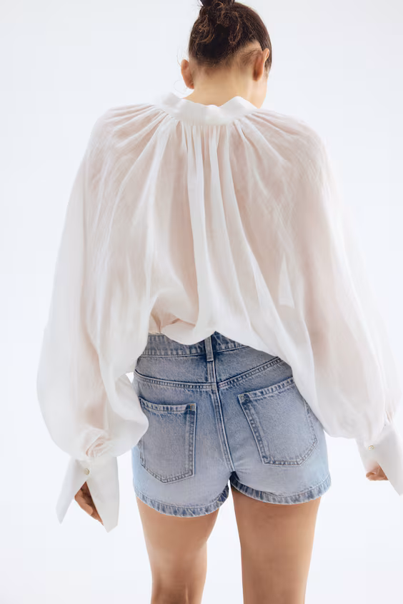 Джинсовые шорты с высокой талией