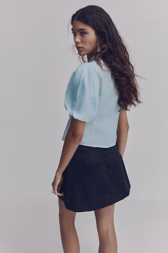 Блуза с волнистыми рукавами