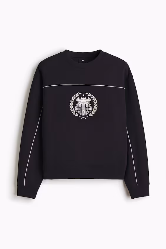 Толстовка свободного кроя