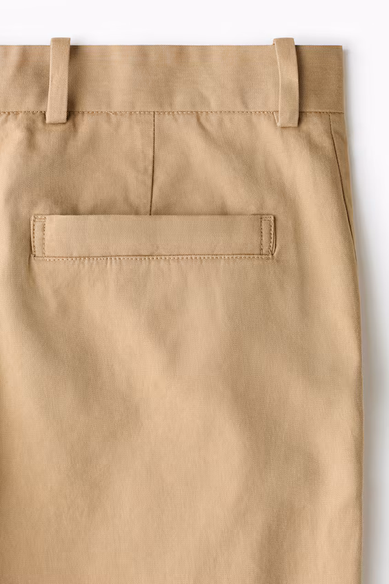 Брюки свободного кроя в классическом стиле