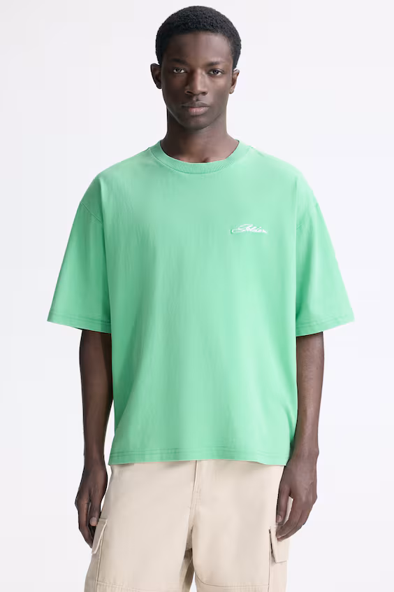 Футболка свободного кроя