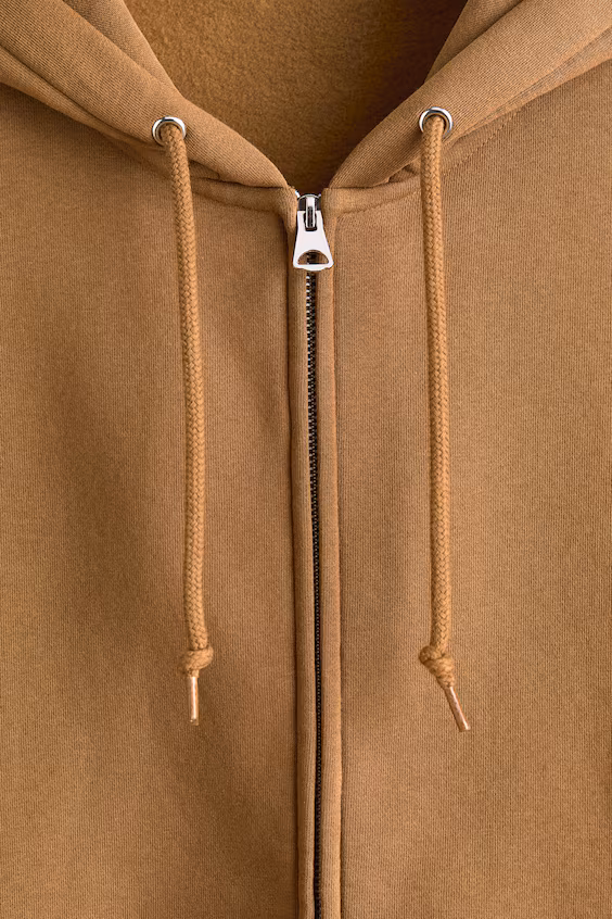 Жакет с капюшоном свободного кроя