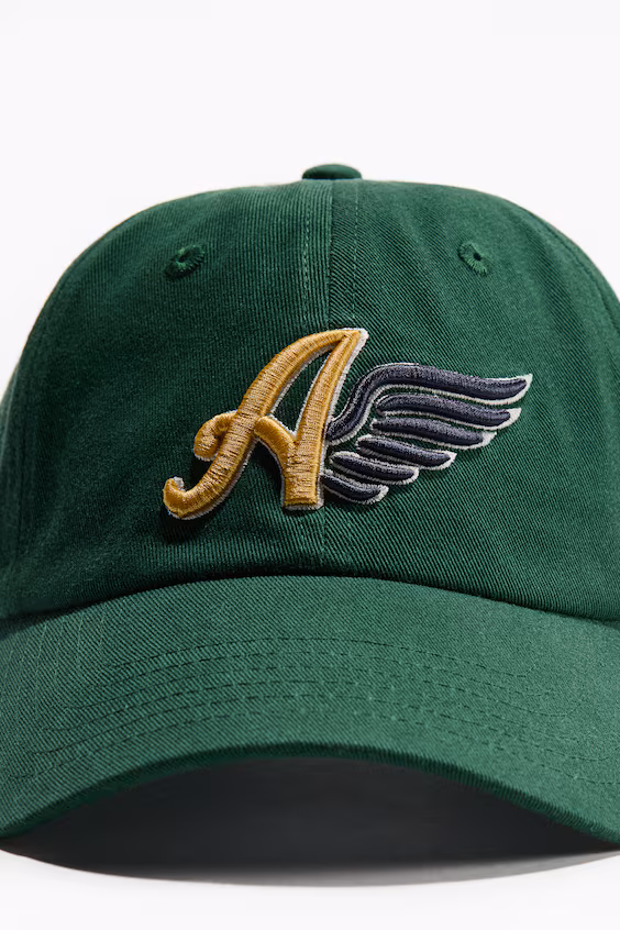 Бейсболка из хлопковой молочной замши