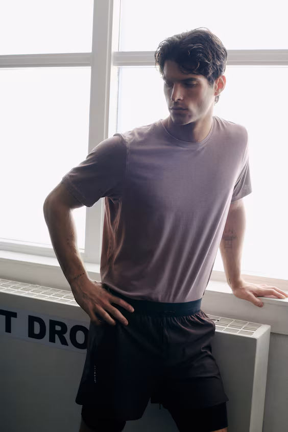 Футболка для спорта с технологией drymove™