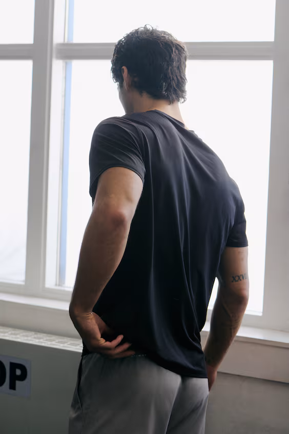 Футболка для спорта из сетки с технологией drymove™