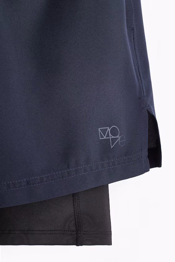 Двухслойные спортивные шорты с технологией drymove™