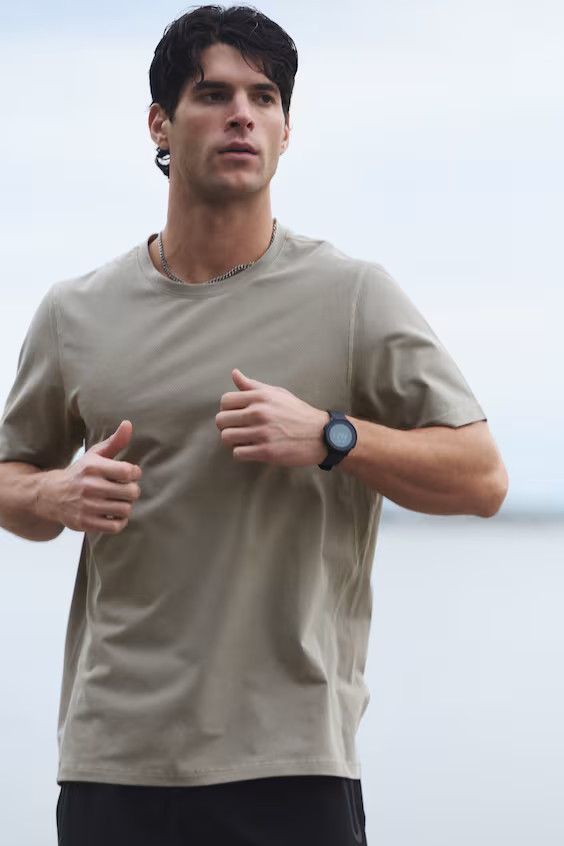 Футболка для спорта с технологией drymove™