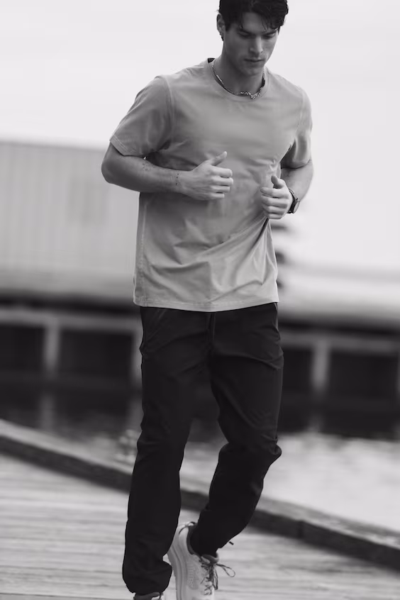 Футболка для спорта с технологией drymove™