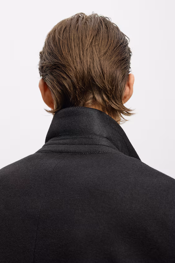 Длинное пальто с застежкой на пуговицы