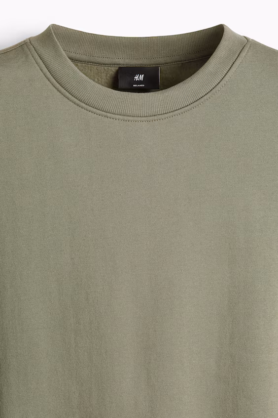 Свитшот свободного кроя