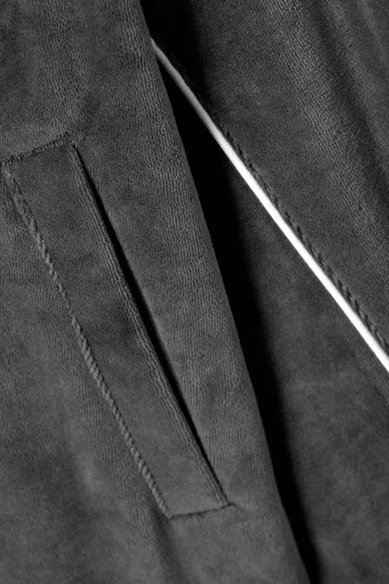 Спортивная толстовка из вельвета