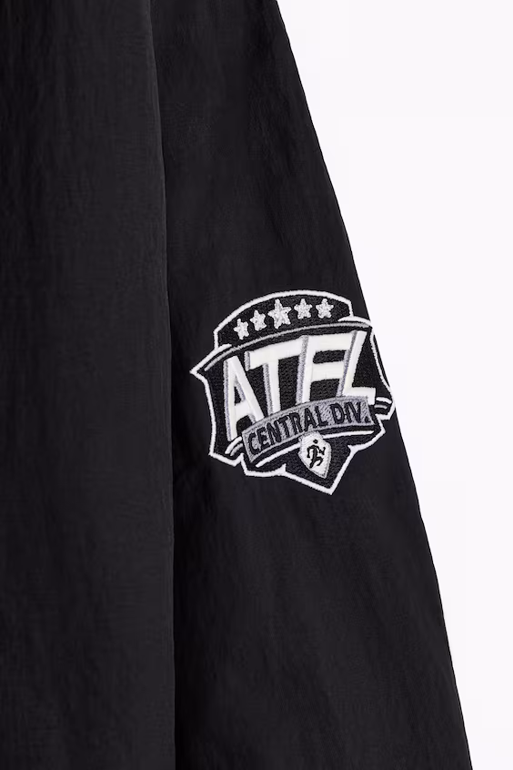 Стеганая нейлоновая ветровка