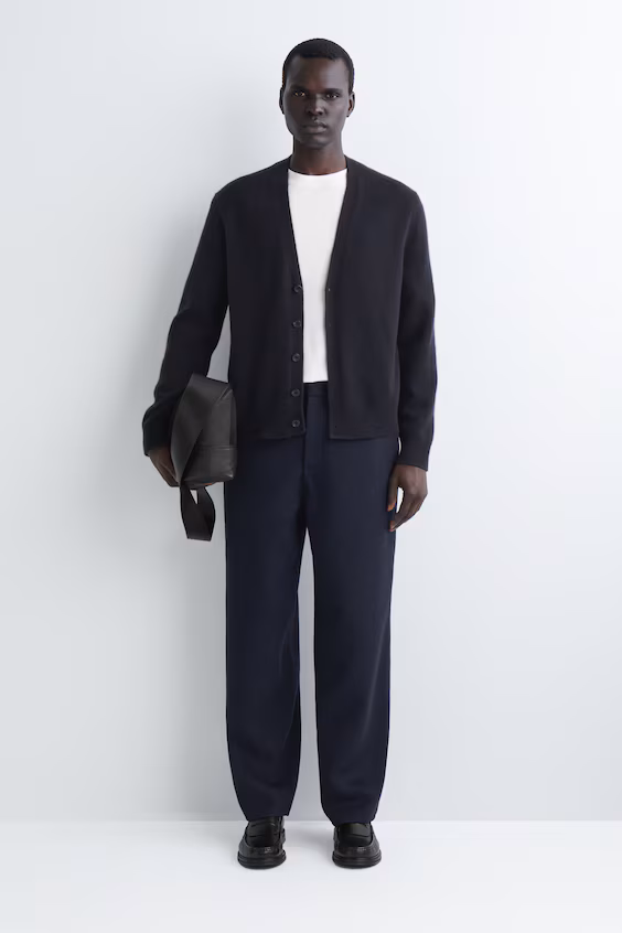 Кашемировый кардиган с вырезом лодочкой