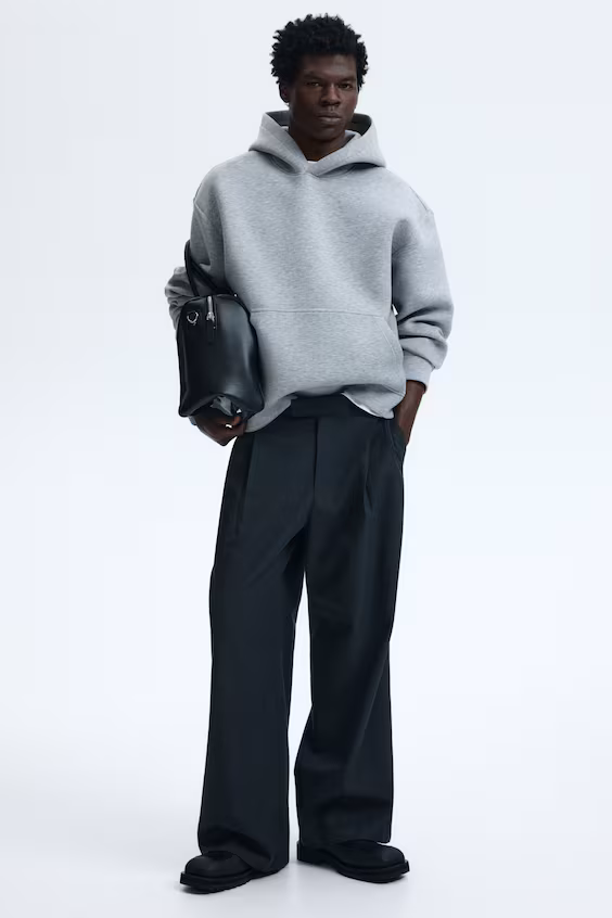 Свитшот с капюшоном из неопрена свободного кроя