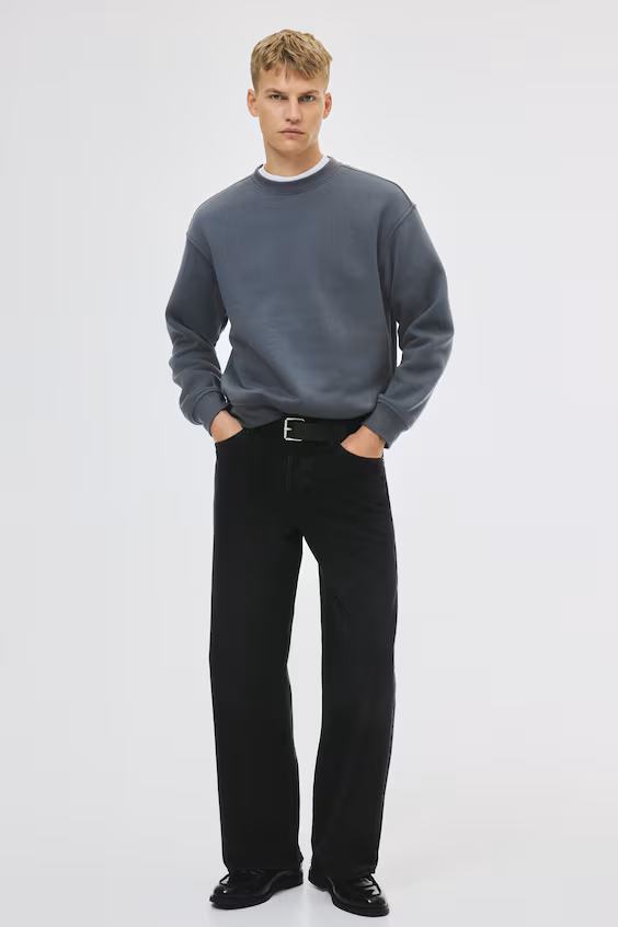 Свитшот свободного кроя