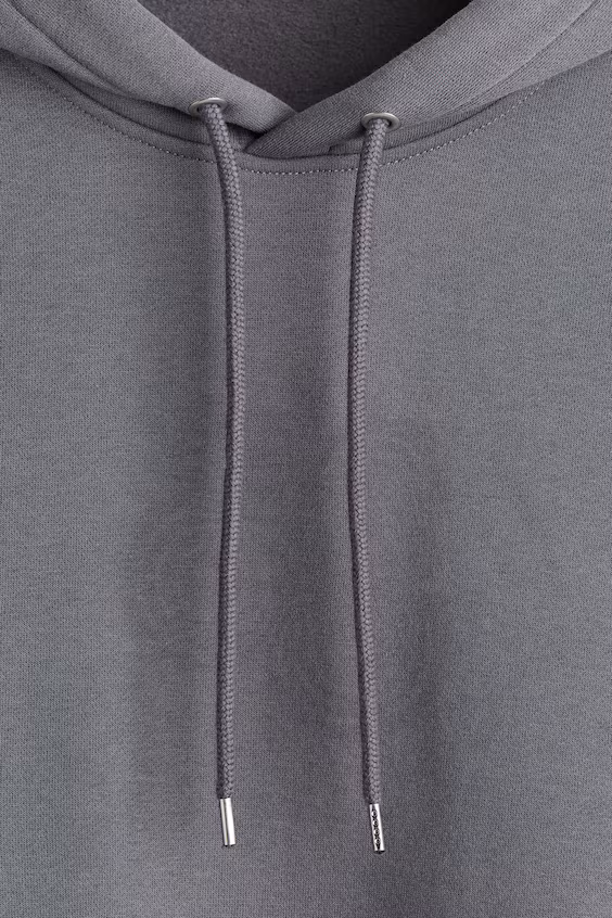 Свитшот с капюшоном свободного кроя