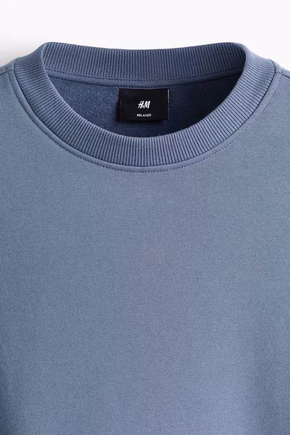 Свитшот свободного кроя