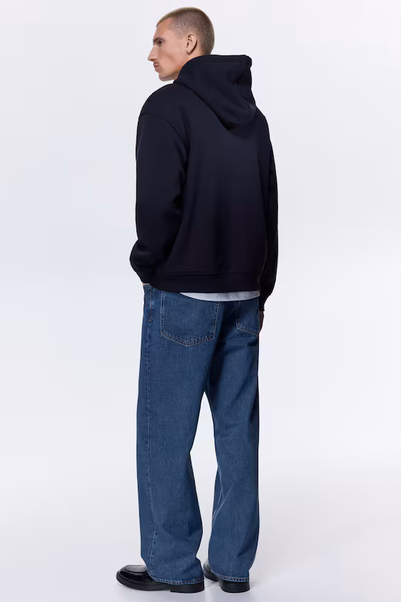 Толстовка с капюшоном свободного кроя