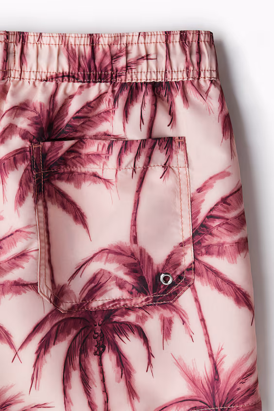 Плавки в ананасовом рисунке