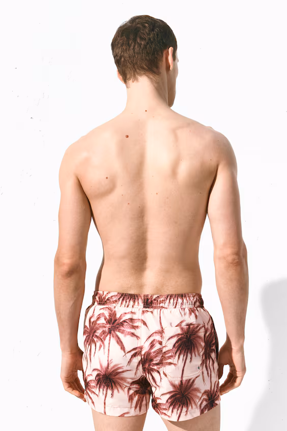 Плавки в ананасовом рисунке