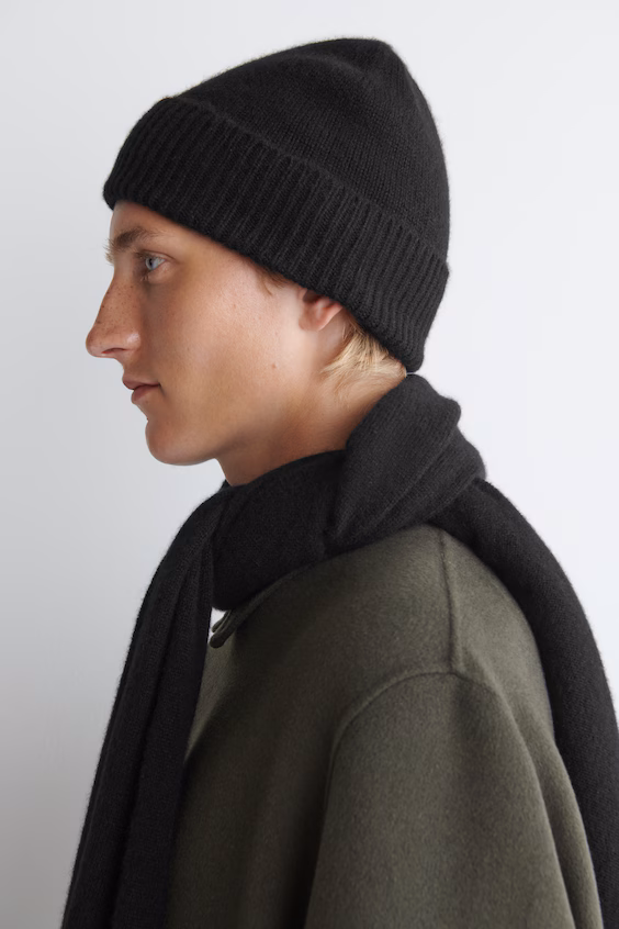 Шапка из грубого вязания