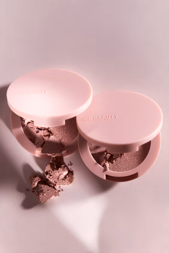 Компактная пудра-хайлайтер