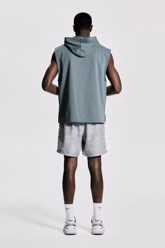 Шорты спортивные средней длины с технологией drymove™