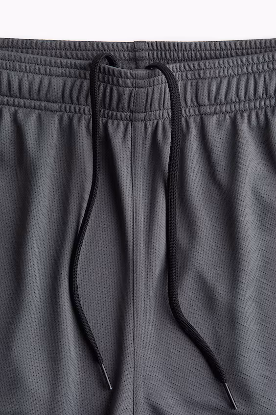 Шорты спортивные короткие