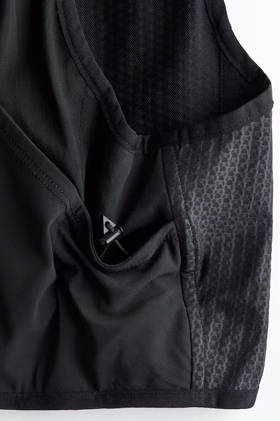 Легкий беговой жилет