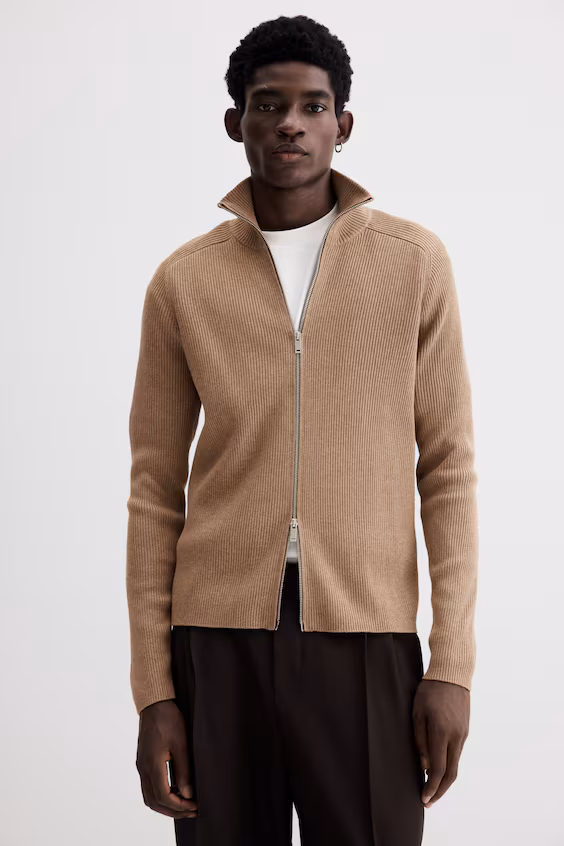 Узкий свитер из тонкой мереживной пряжи с молнией