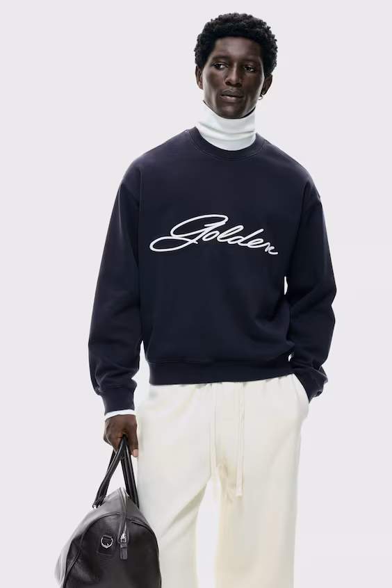 Свитшот свободного кроя