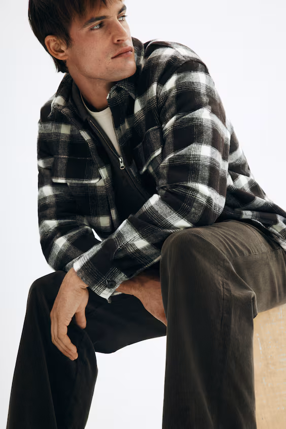 Брюки из бомбазина комфортного кроя