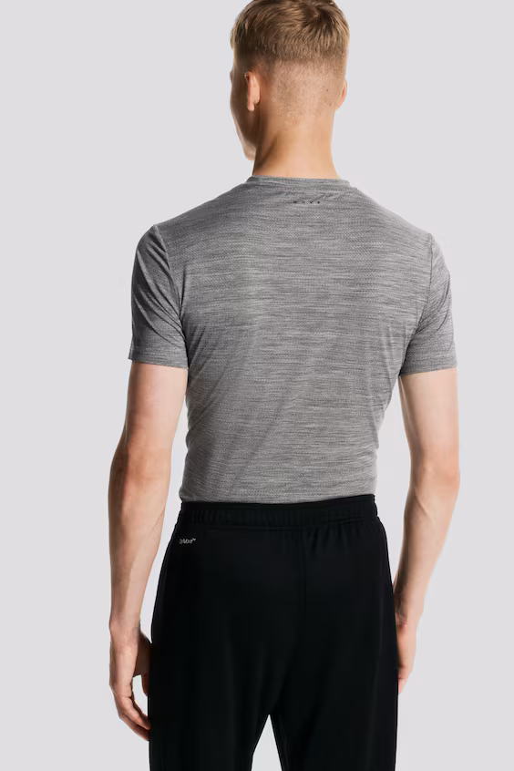 Свитер для спорта с технологией drymove™ muscle fit