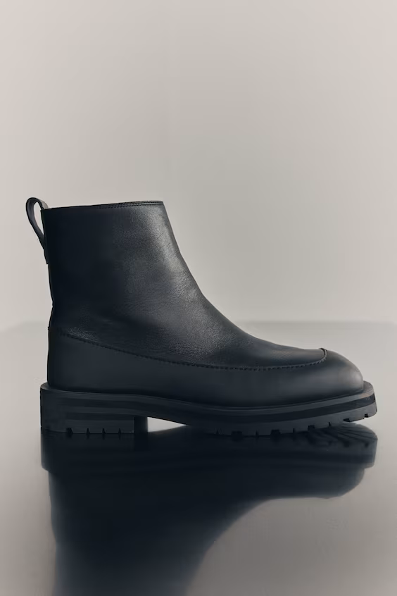 Кожаные ботинки