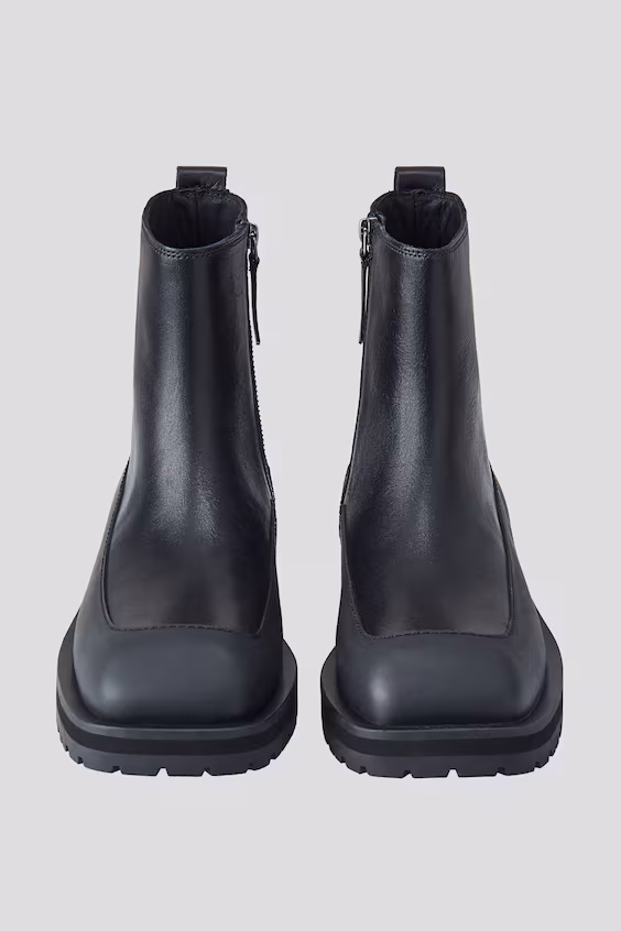 Кожаные ботинки