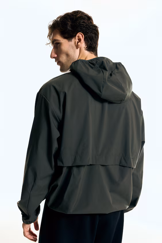 Ветровка-софтшелл с водоотталкивающим покрытием стандартного силуэта