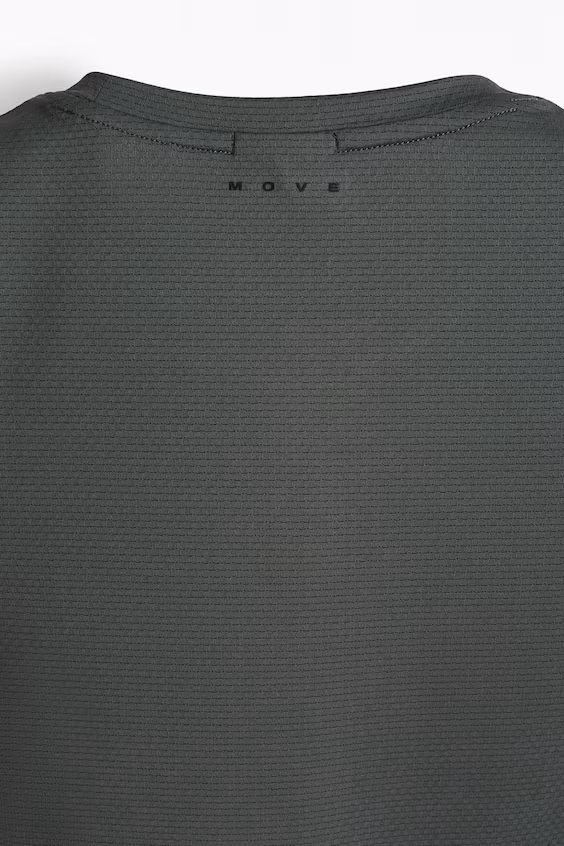 Свитер для спорта с технологией drymove™ облегающего силуэта