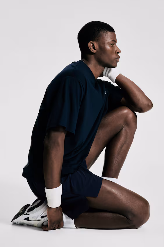 Короткие спортивные шорты с технологией drymove™