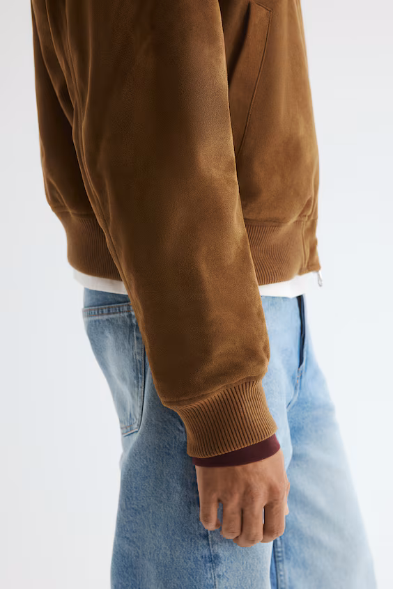 Пальто с меховым воротником