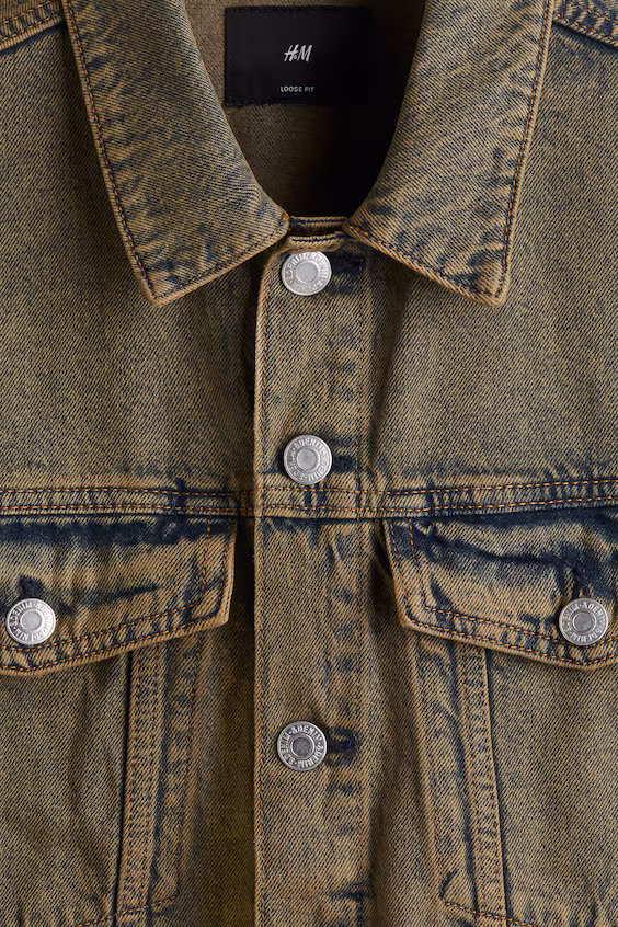 Джинсовая куртка в стиле трекер