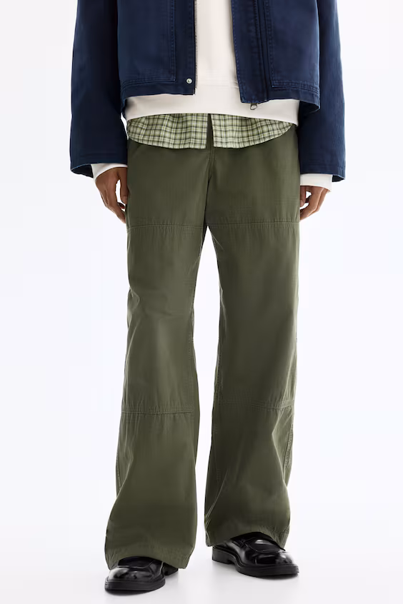 Комфортабельные брюки relaxed fit