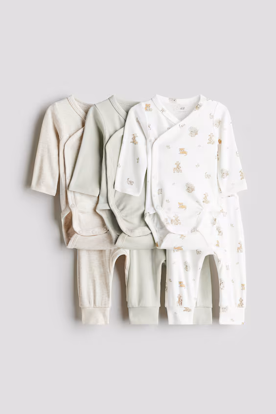 Набор из 3 тел и 3 брюк