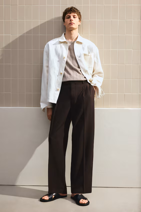 Футболка из хлопкового трикотажа стандартного кроя