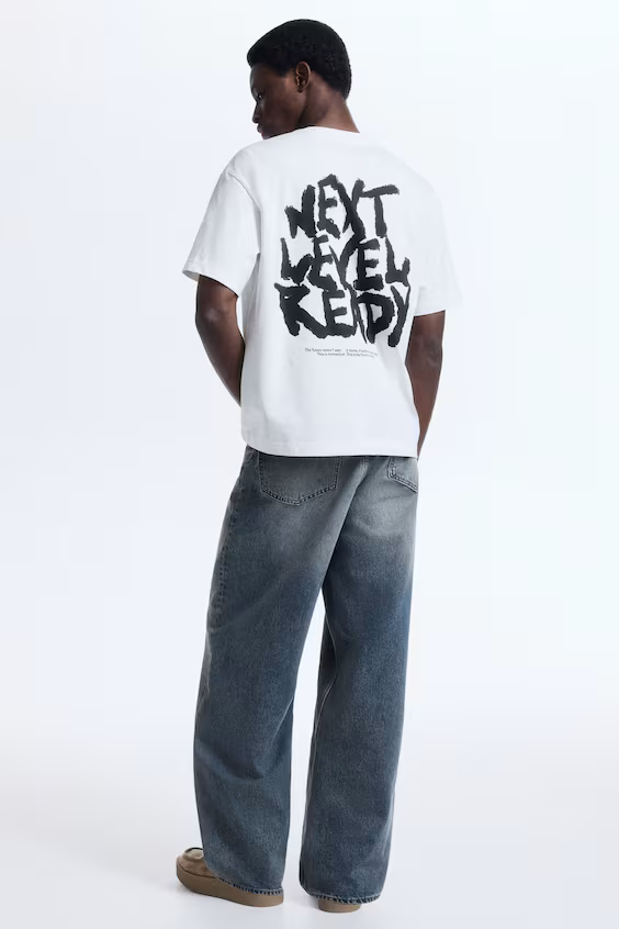 Футболка с принтом в свободном крое